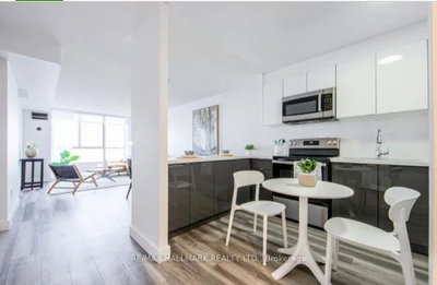 Unit 1705 — 15 Martha Eaton Way — photo 3
