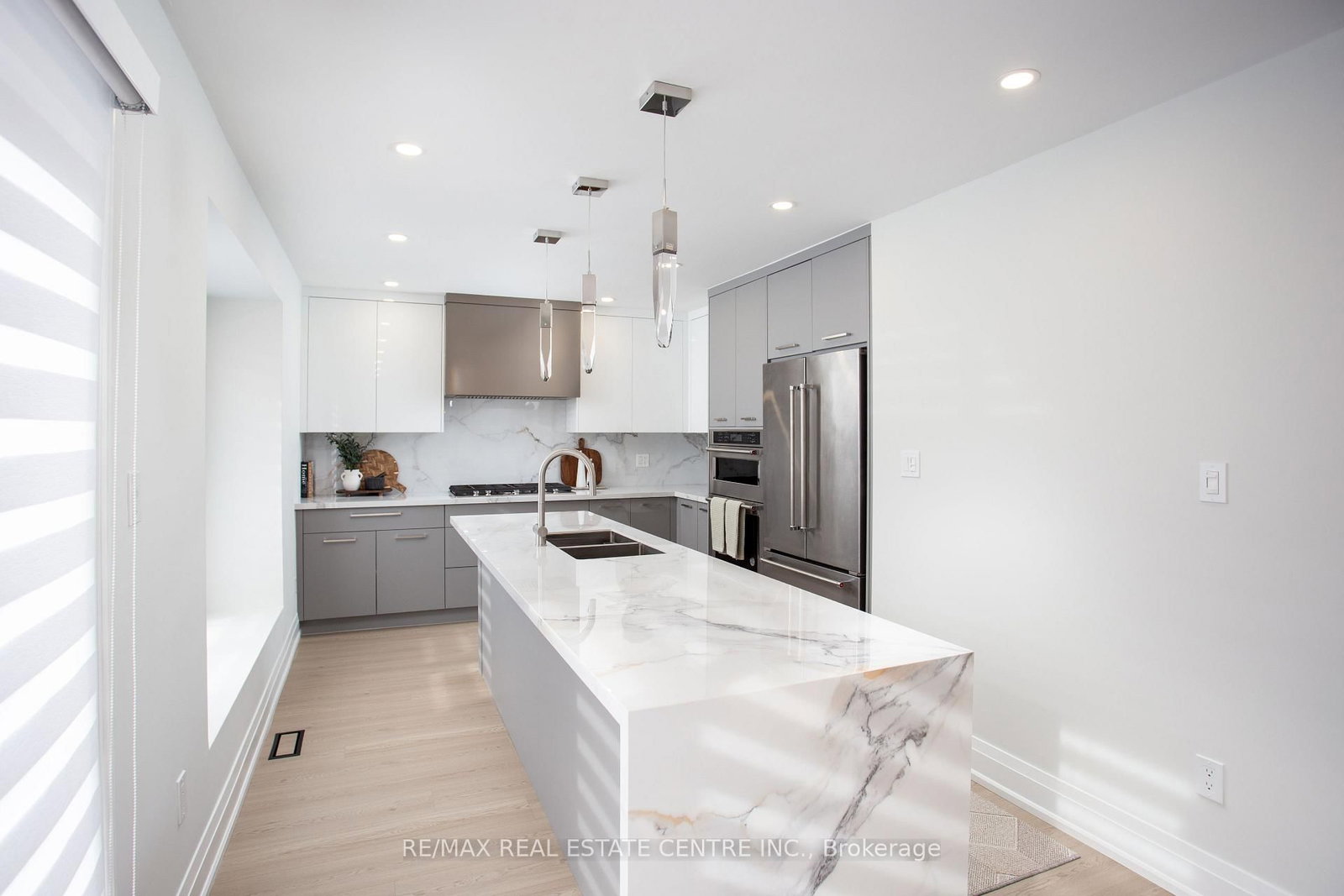 5940 Blue Spruce Avenue • Burlington, ON photo 16