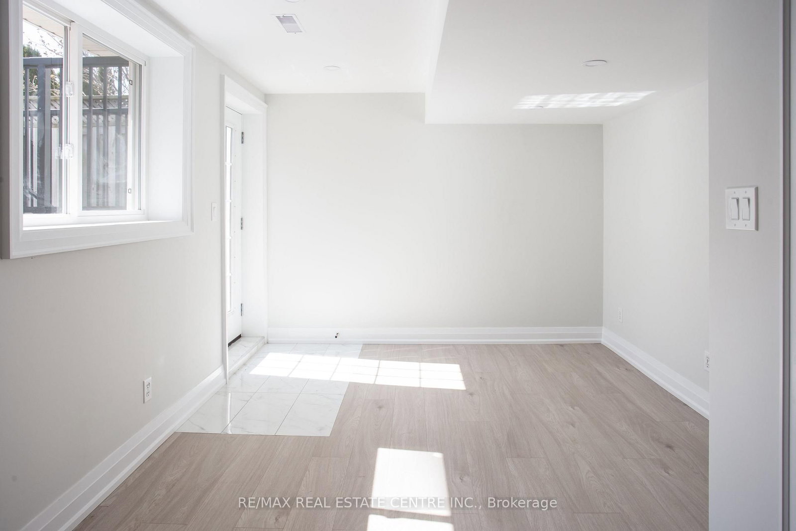 5940 Blue Spruce Avenue • Burlington, ON photo 33