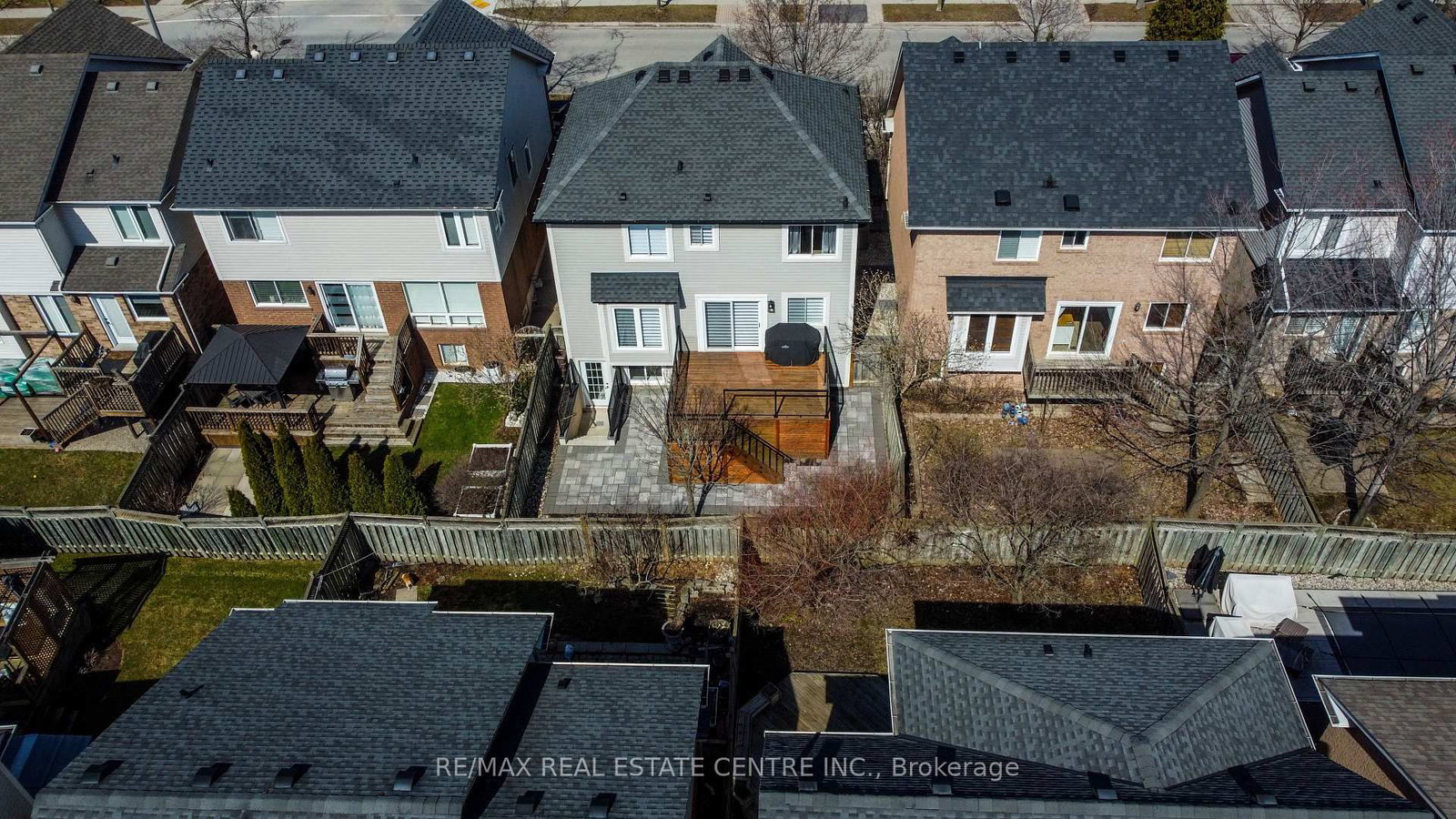 5940 Blue Spruce Avenue • Burlington, ON photo 46