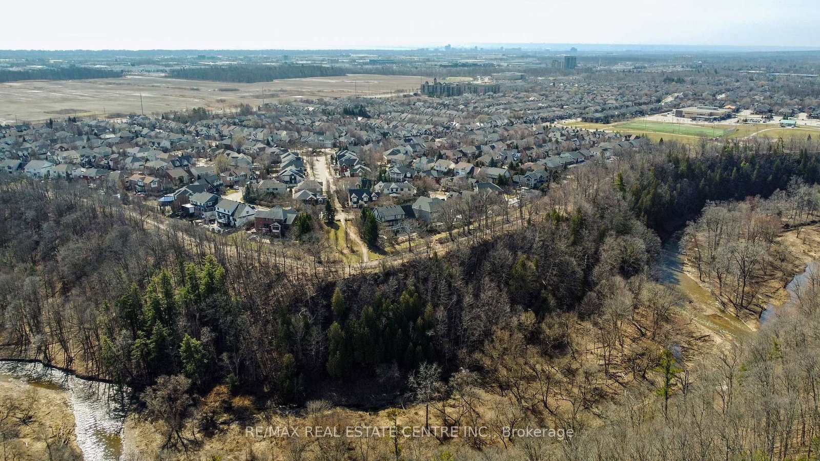 5940 Blue Spruce Avenue • Burlington, ON photo 50
