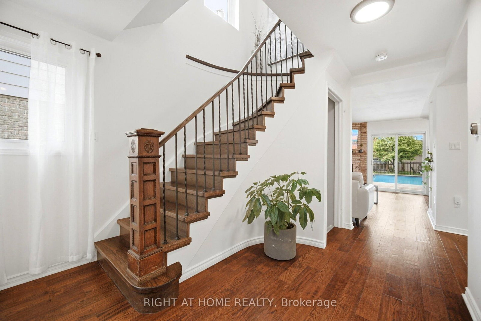 7013 Hickling Crescent • Mississauga, ON photo 18