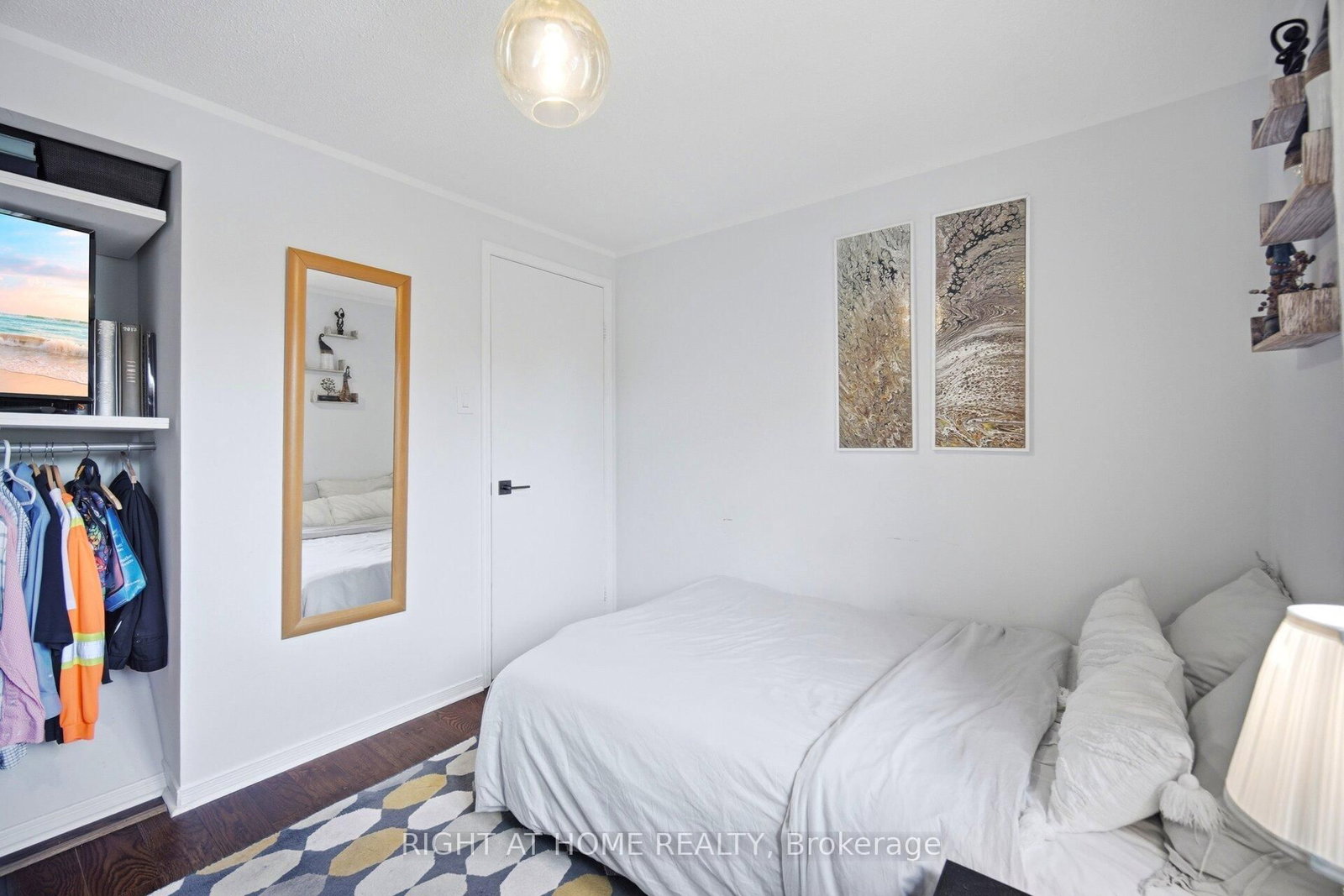 7013 Hickling Crescent • Mississauga, ON photo 28