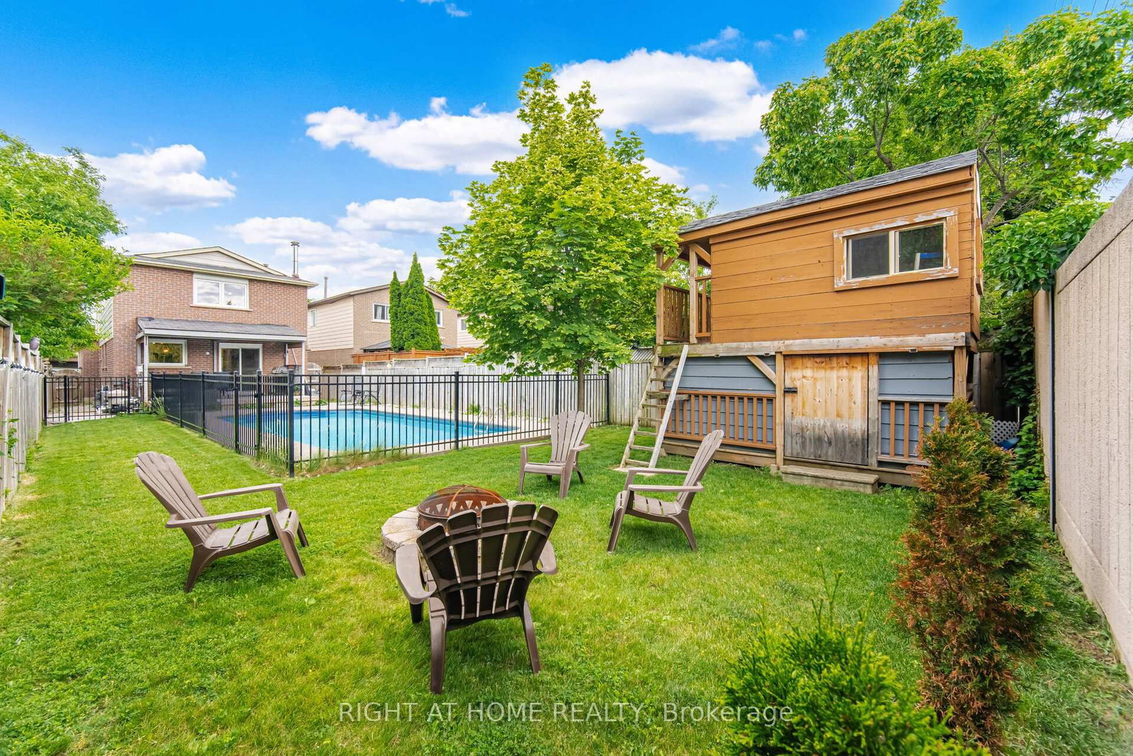 7013 Hickling Crescent • Mississauga, ON photo 47