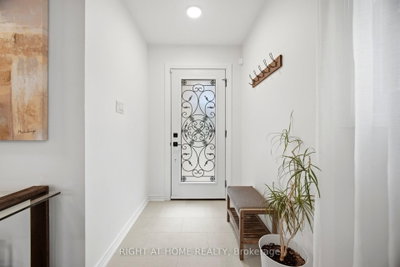 7013 Hickling Crescent — photo 5