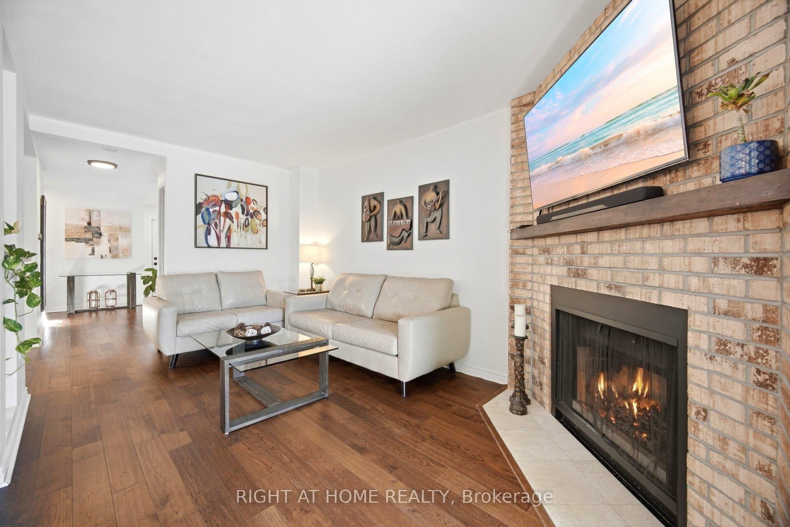 7013 Hickling Crescent • Mississauga, ON photo 7