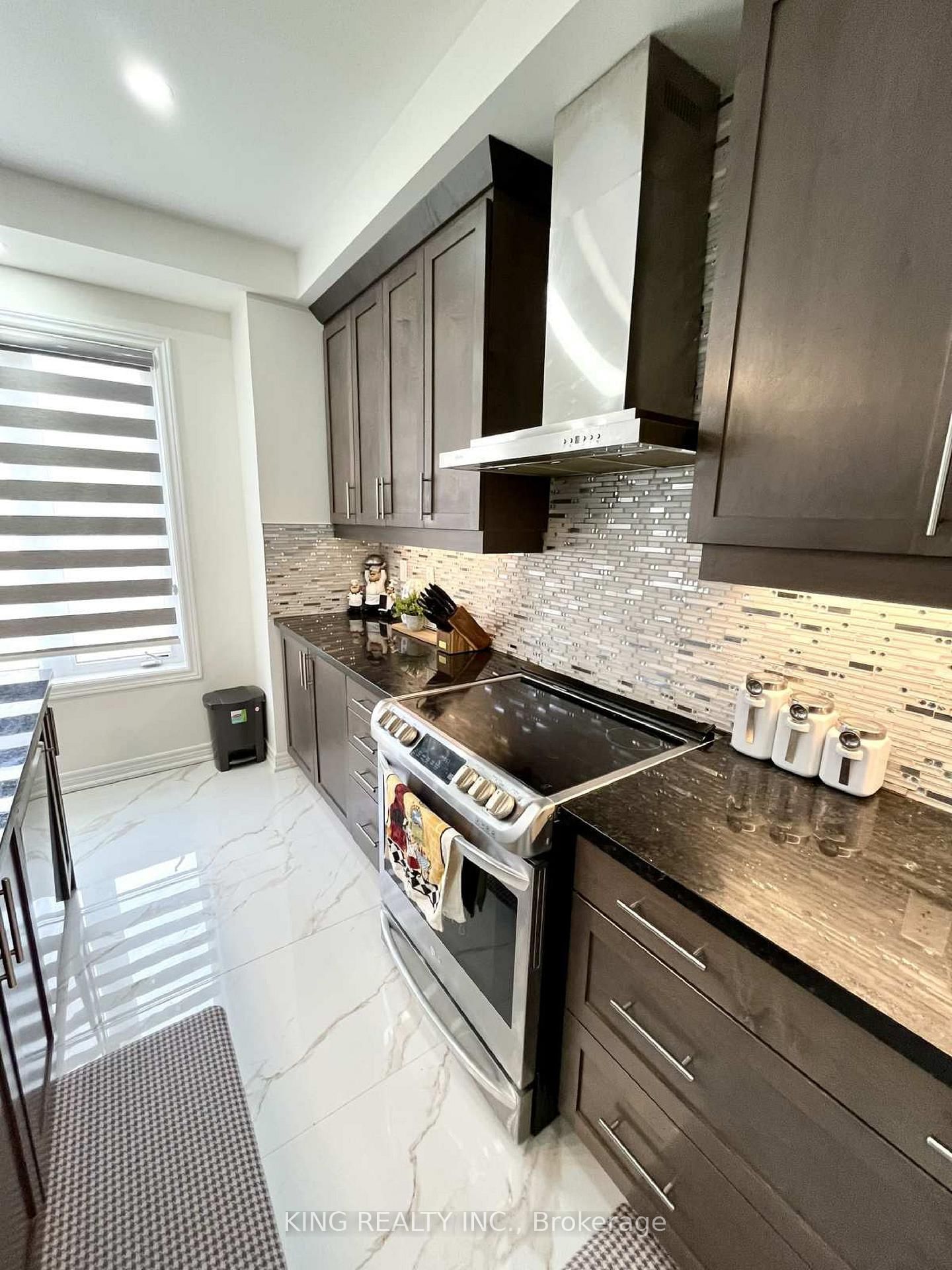63 Cobriza Crescent • Brampton, ON photo 10