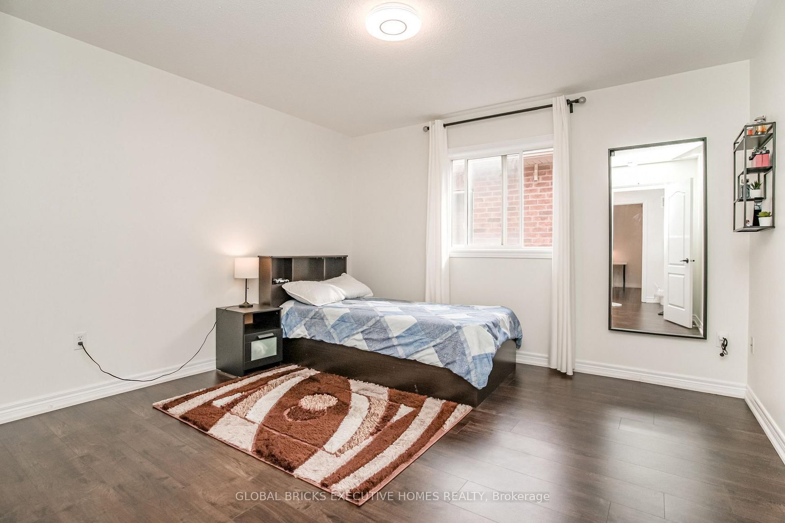 3435 Artesian Drive • Mississauga, ON photo 29