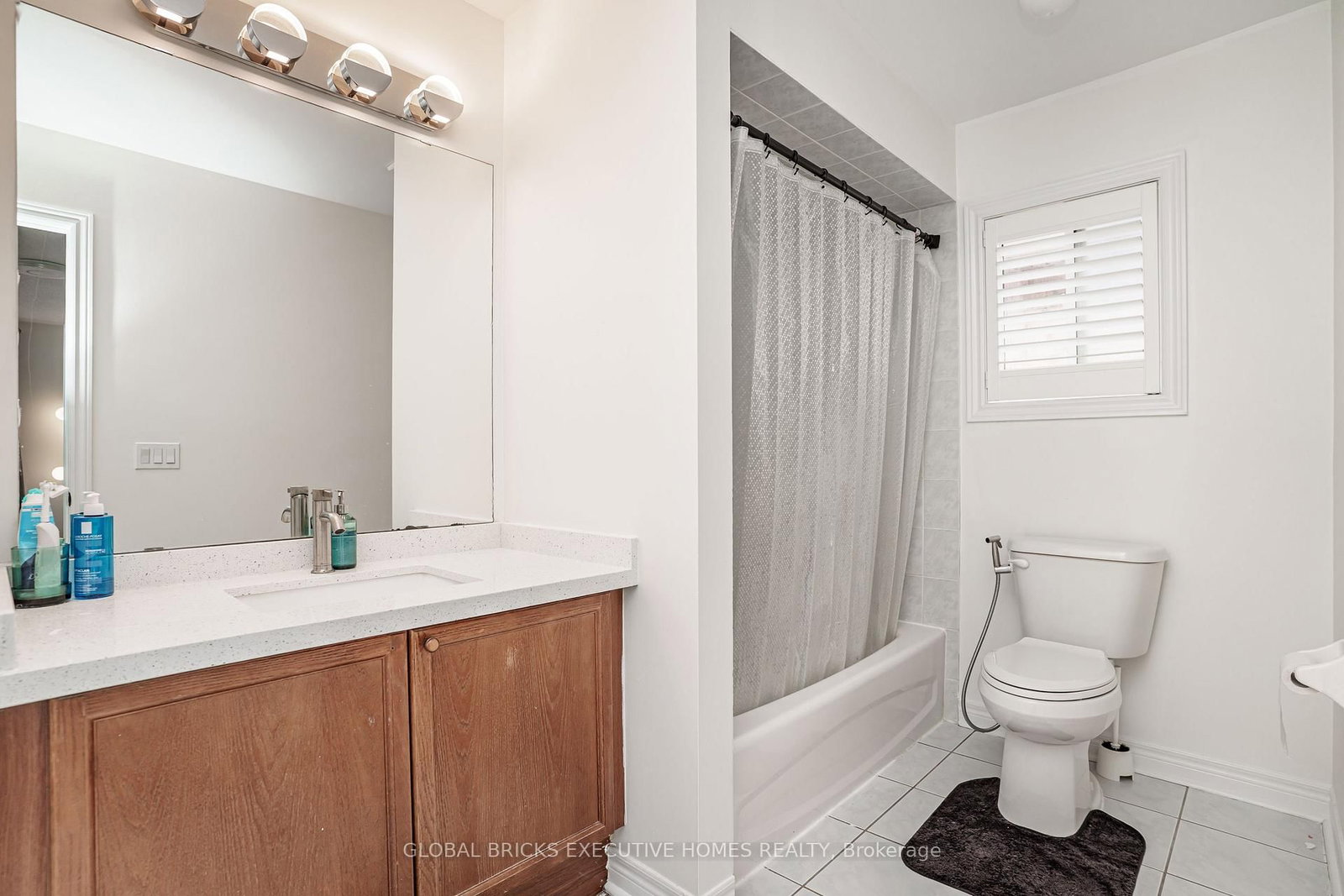 3435 Artesian Drive • Mississauga, ON photo 35