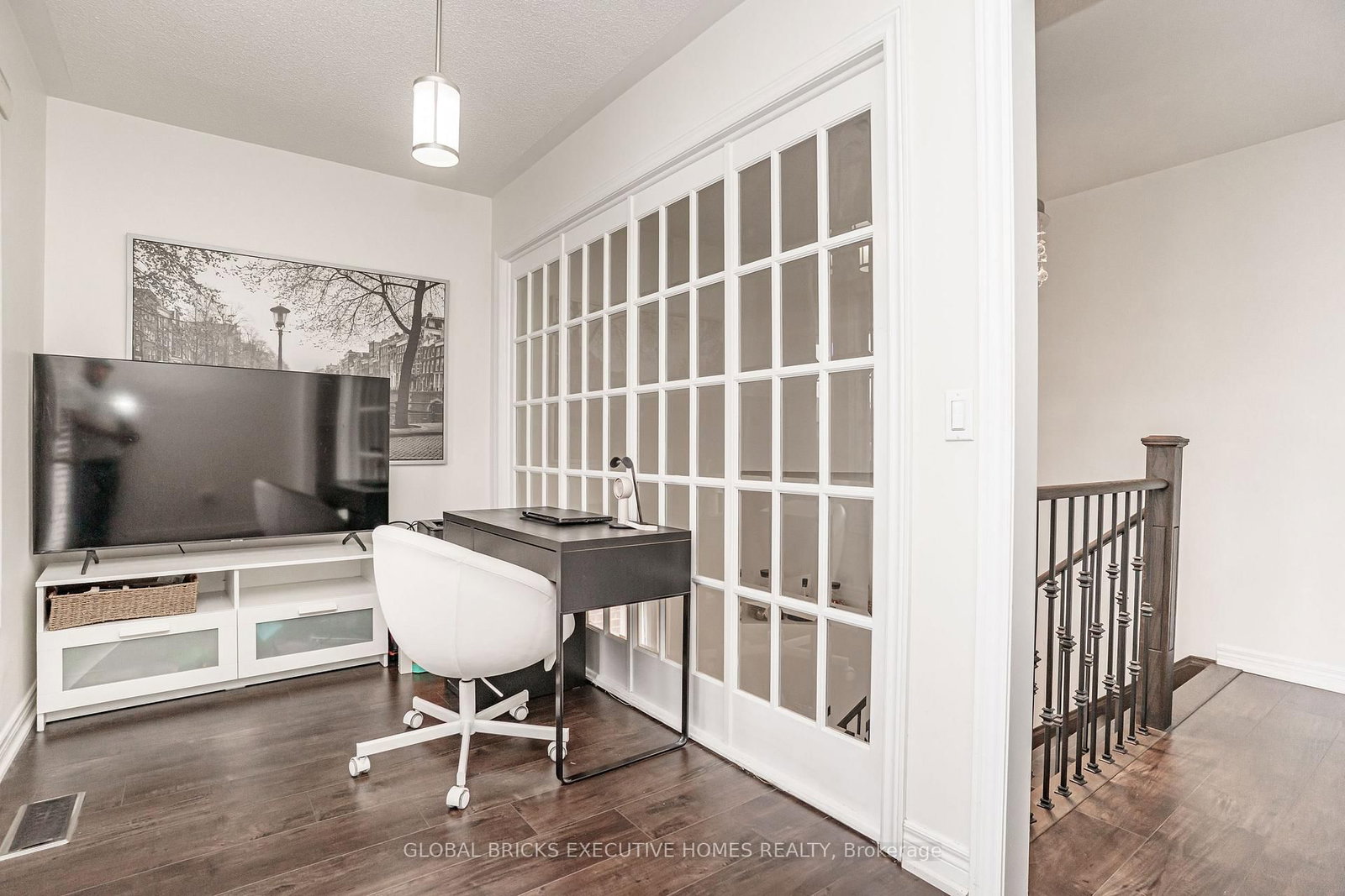 3435 Artesian Drive • Mississauga, ON photo 37