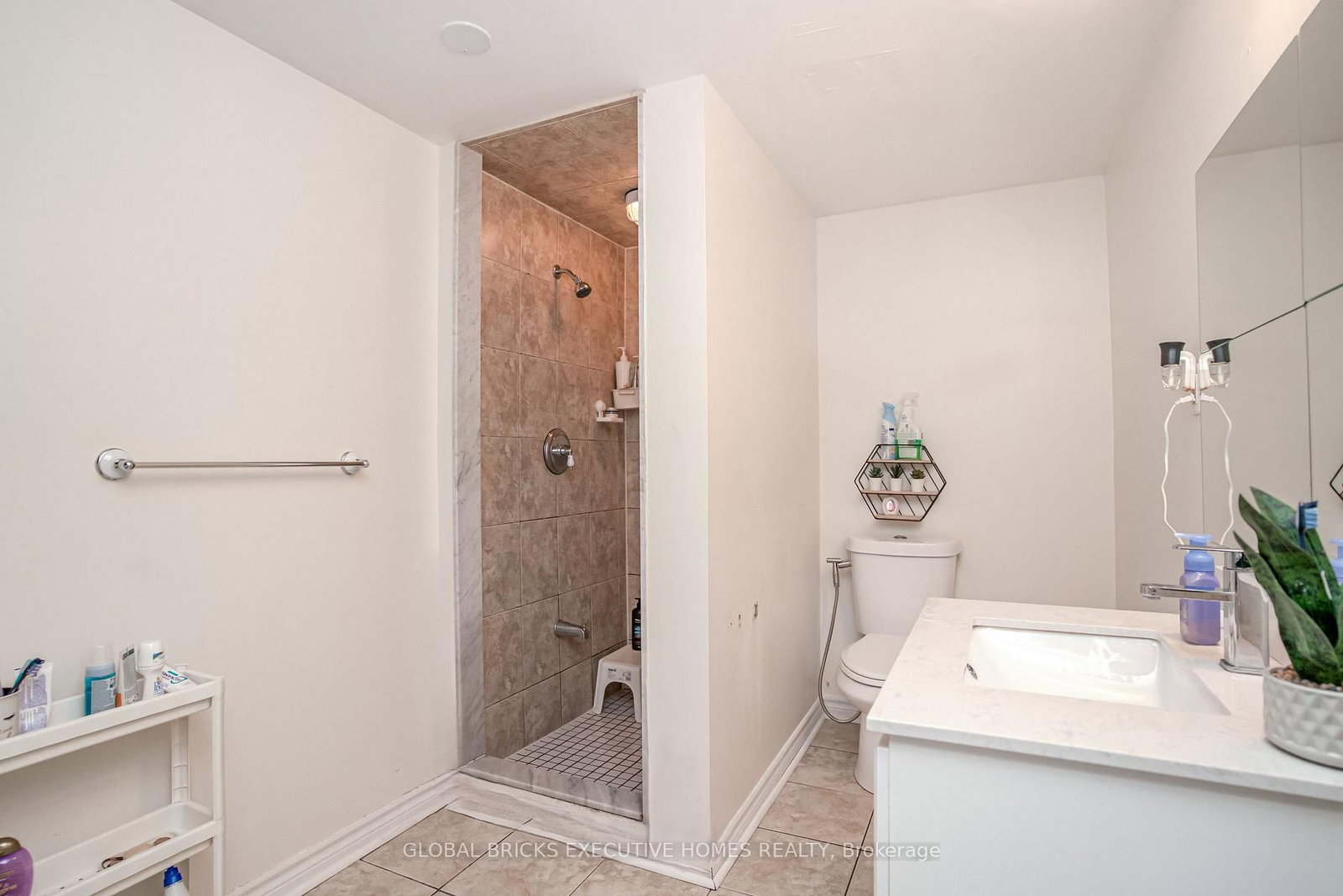 3435 Artesian Drive • Mississauga, ON photo 44