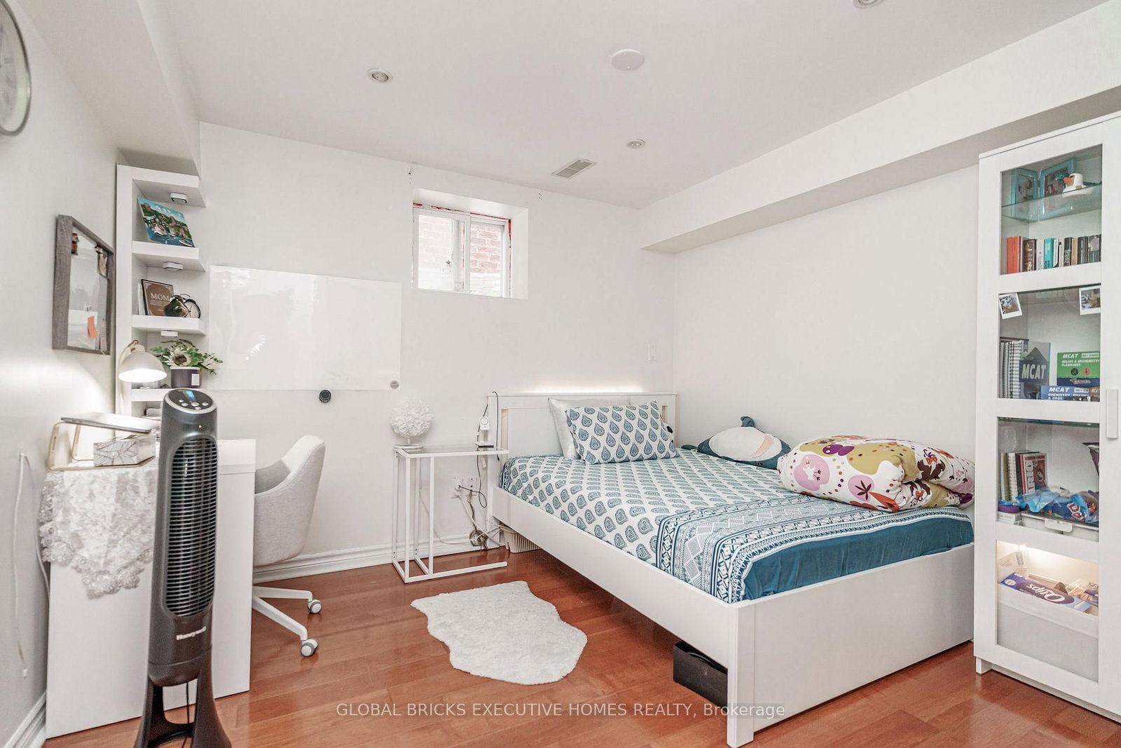 3435 Artesian Drive • Mississauga, ON photo 45