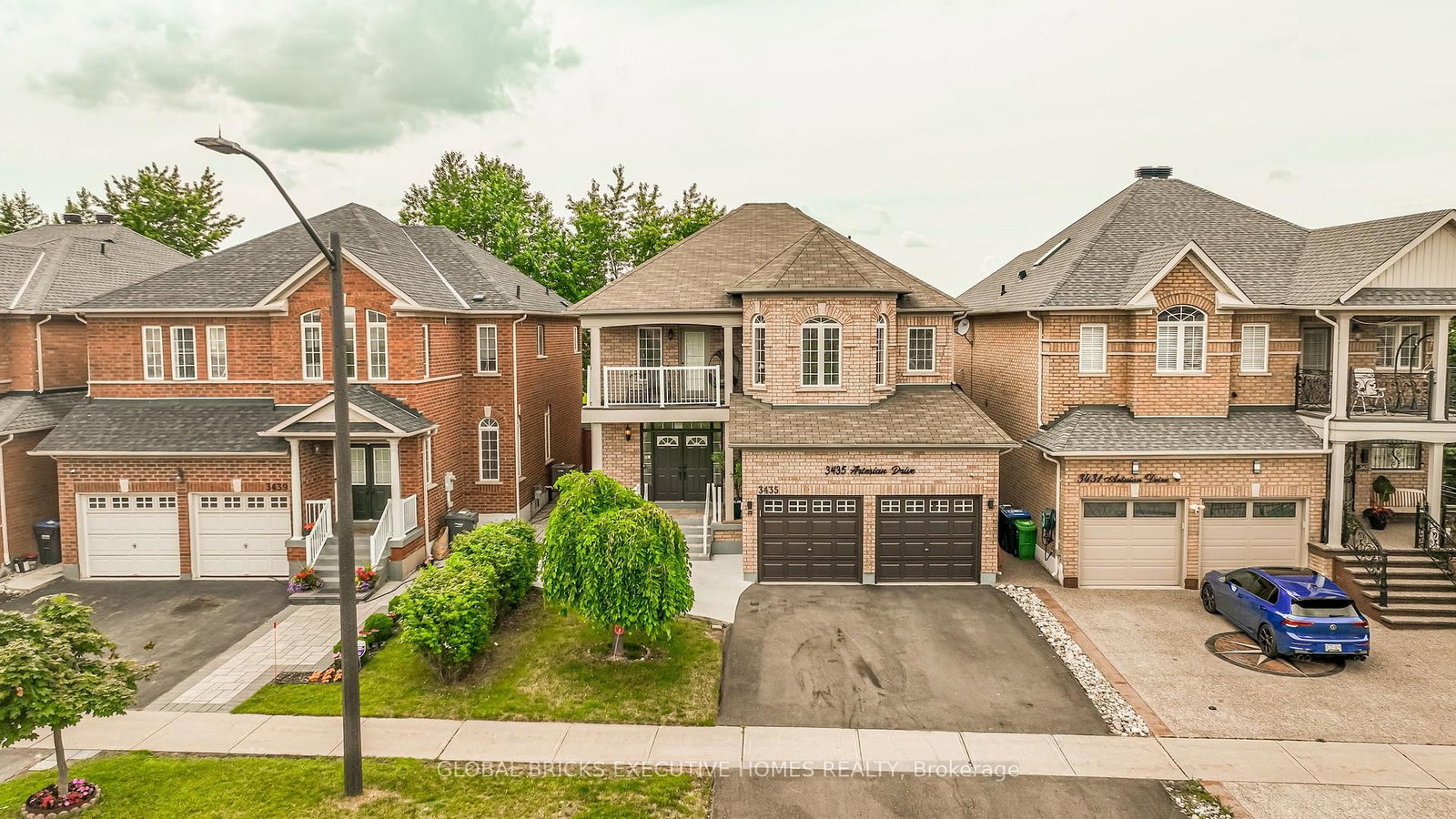 3435 Artesian Drive • Mississauga, ON photo 50