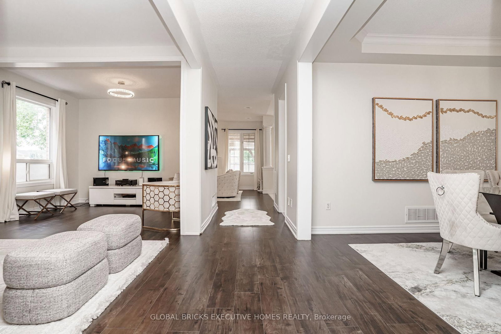 3435 Artesian Drive • Mississauga, ON photo 6