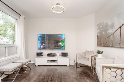 3435 Artesian Drive • Mississauga, ON photo 9
