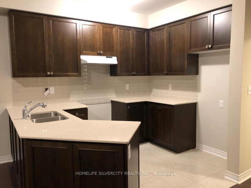home for lease on 7 Pearman Crescent
