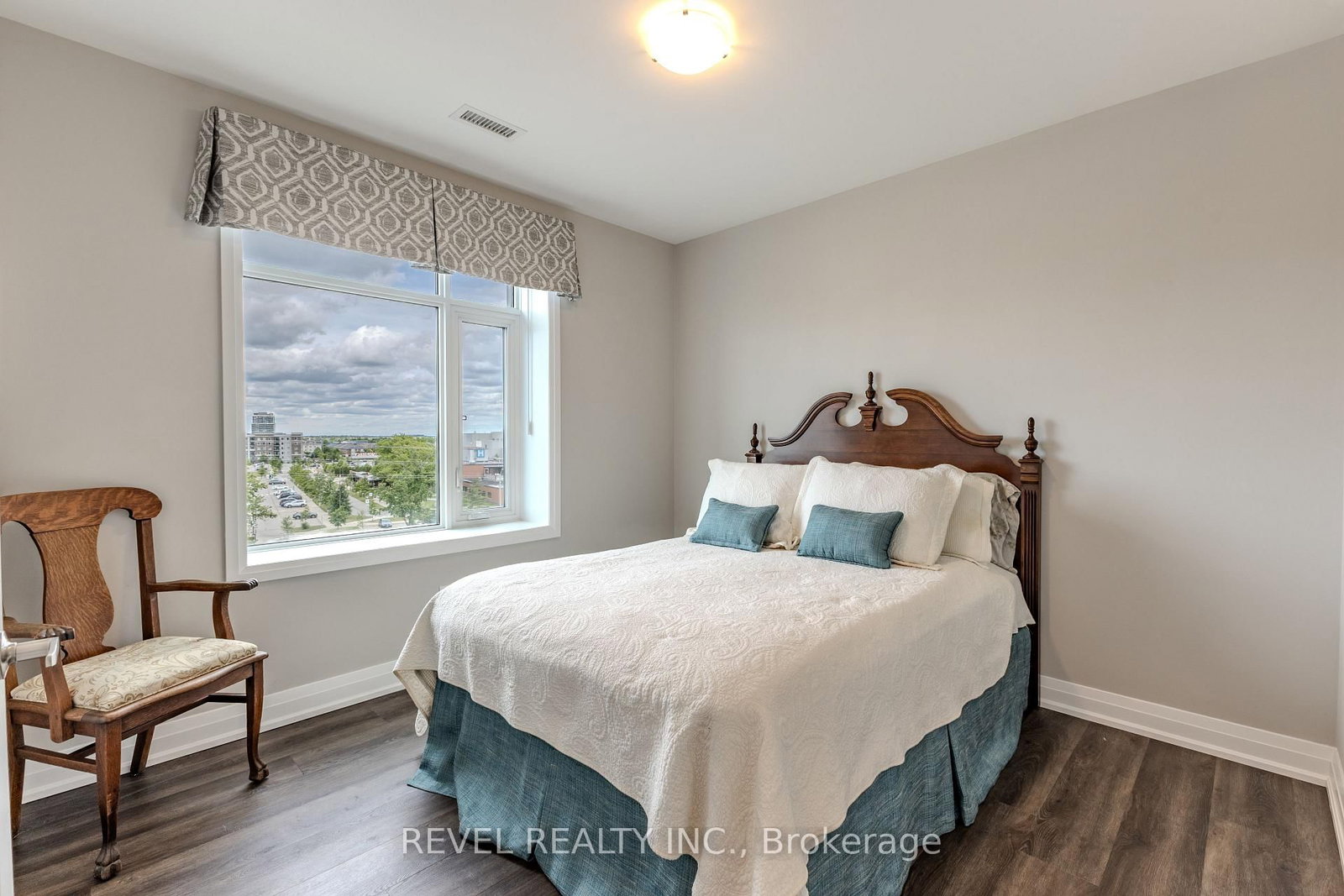 830 Megson Terrace • #605 • Milton, ON photo 7