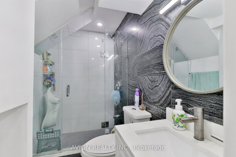128 Rutherford Brampton,ON L6V 2J5 — Photo 31
