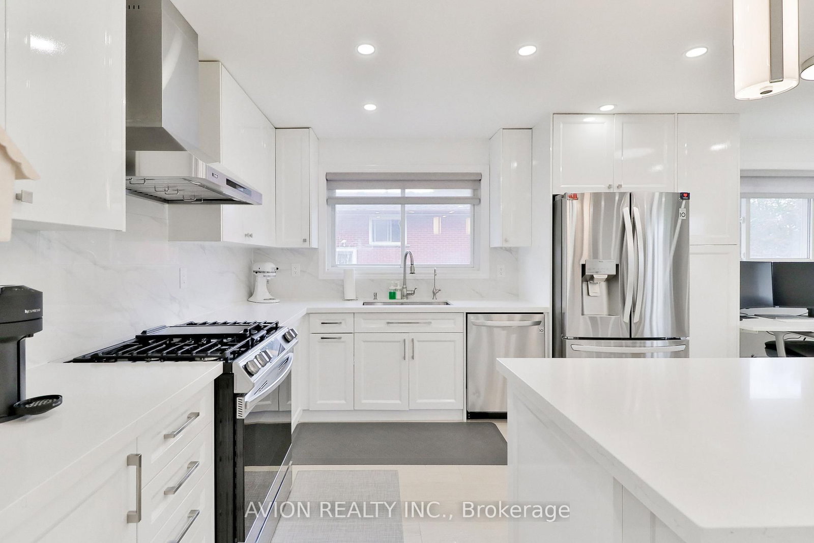 128 Rutherford Brampton,ON L6V 2J5 — Photo 9