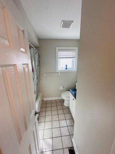 15 Beaverhall Brampton,ON L6X 4L3 — Photo 10
