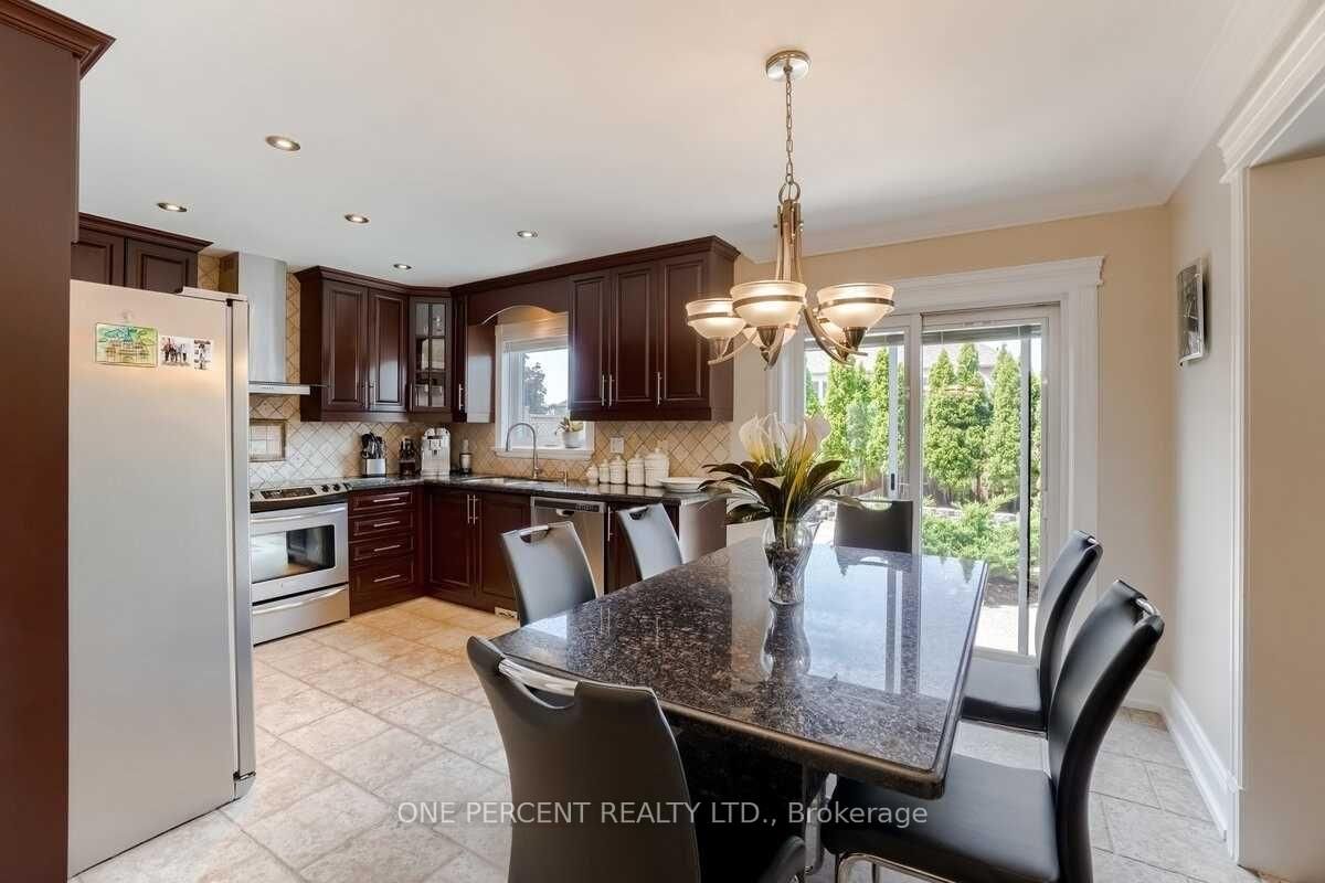15 Beaverhall Brampton,ON L6X 4L3 — Photo 16