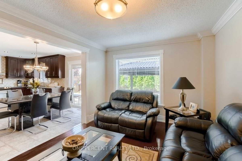15 Beaverhall Brampton,ON L6X 4L3 — Photo 21
