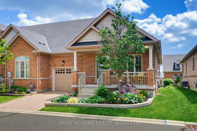 39 Lacorra Way • Brampton, ON photo 3