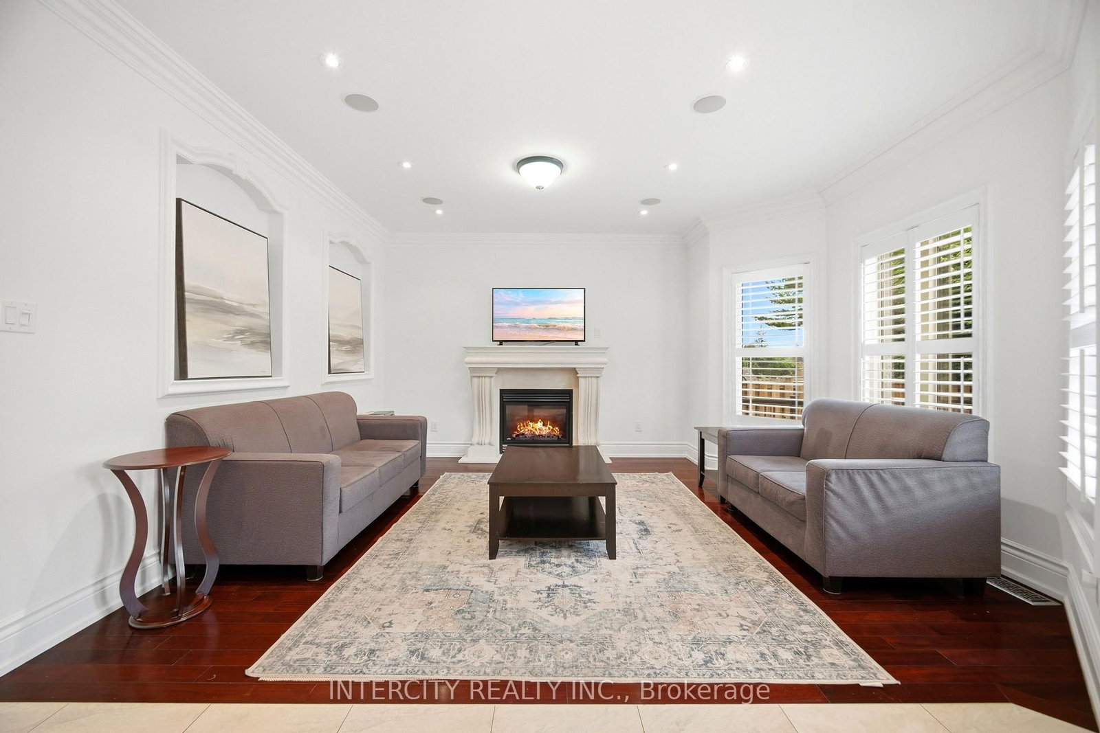 25 Lockheed Boulevard • Toronto, ON photo 14