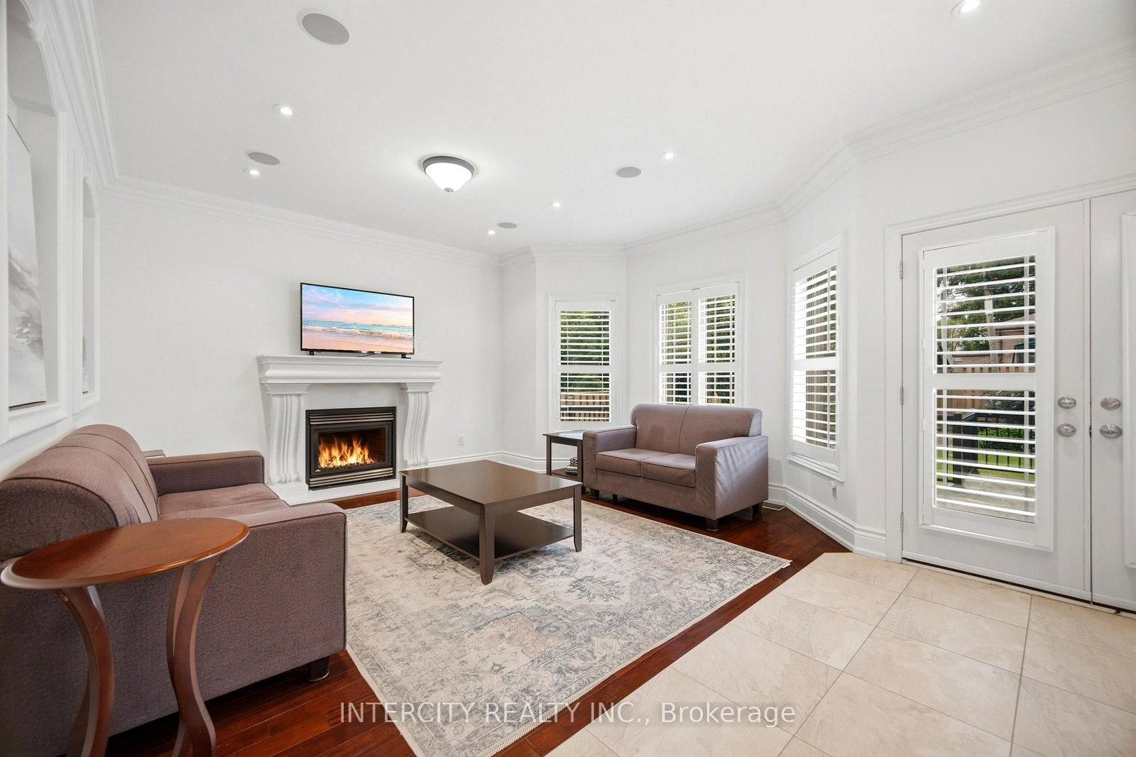 25 Lockheed Boulevard • Toronto, ON photo 15
