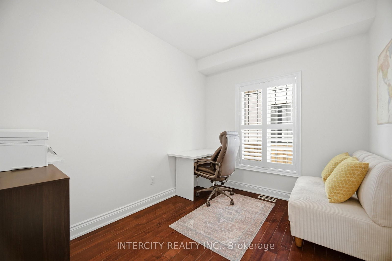 25 Lockheed Boulevard • Toronto, ON photo 16