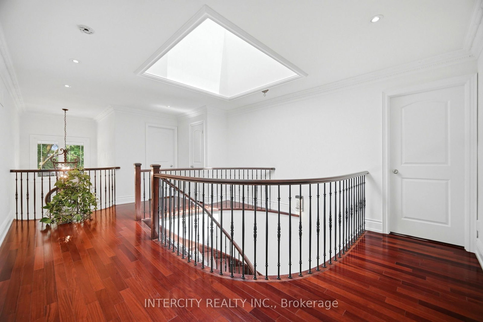 25 Lockheed Boulevard • Toronto, ON photo 19