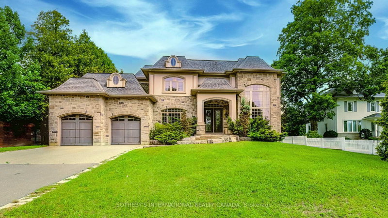 369 Lees Lane