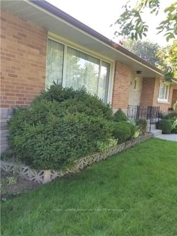 216 Wales Crescent