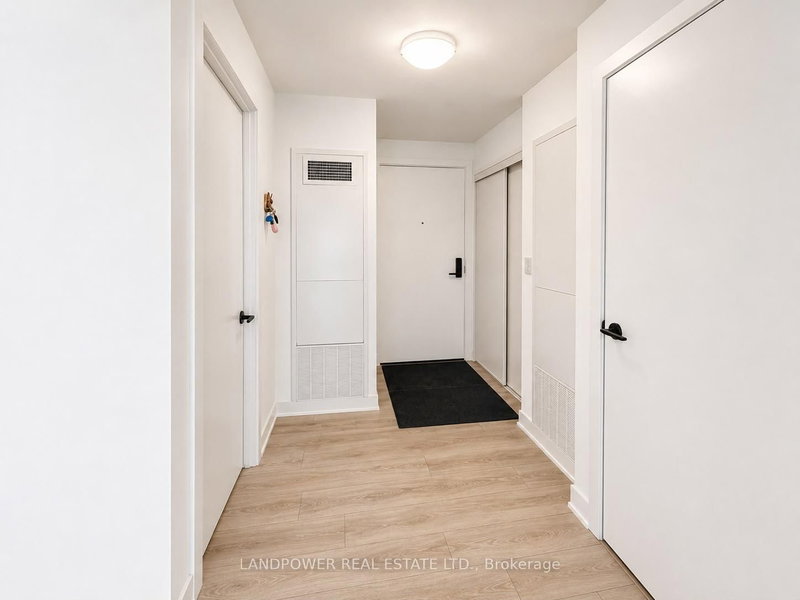 1409 - 220 Missinnihe Way