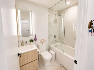 220 Missinnihe Way • #1409 • Mississauga, ON photo 8