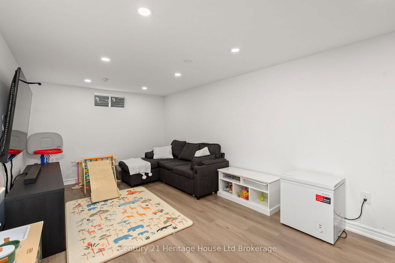 9 San Vito Way • Toronto, ON photo 23