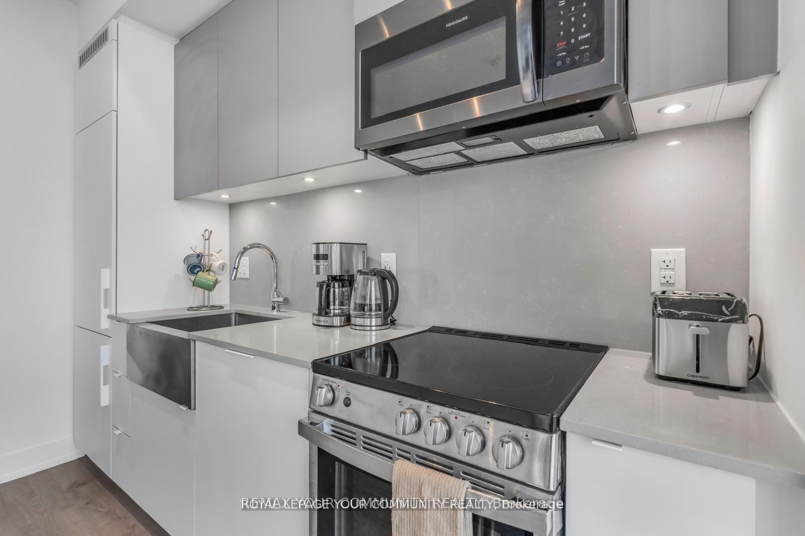 270 Dufferin Street • #1106 • Toronto, ON photo 14