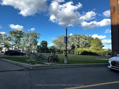 Unit 508 — 3025 Queen Frederica Drive — photo 4