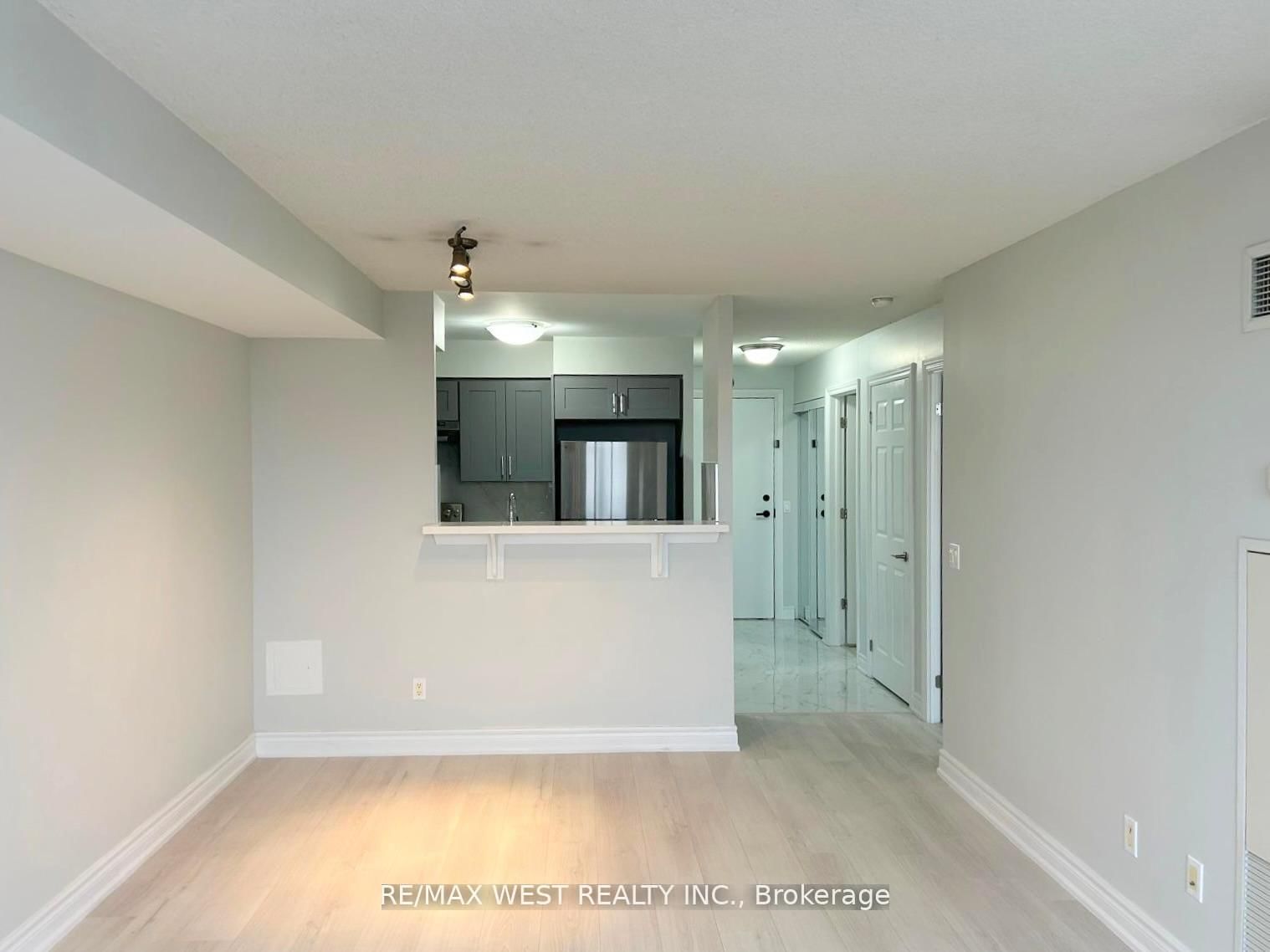 700 Humberwood Boulevard • #529 • Toronto, ON photo 7