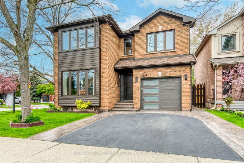 1209 Old Oak Drive