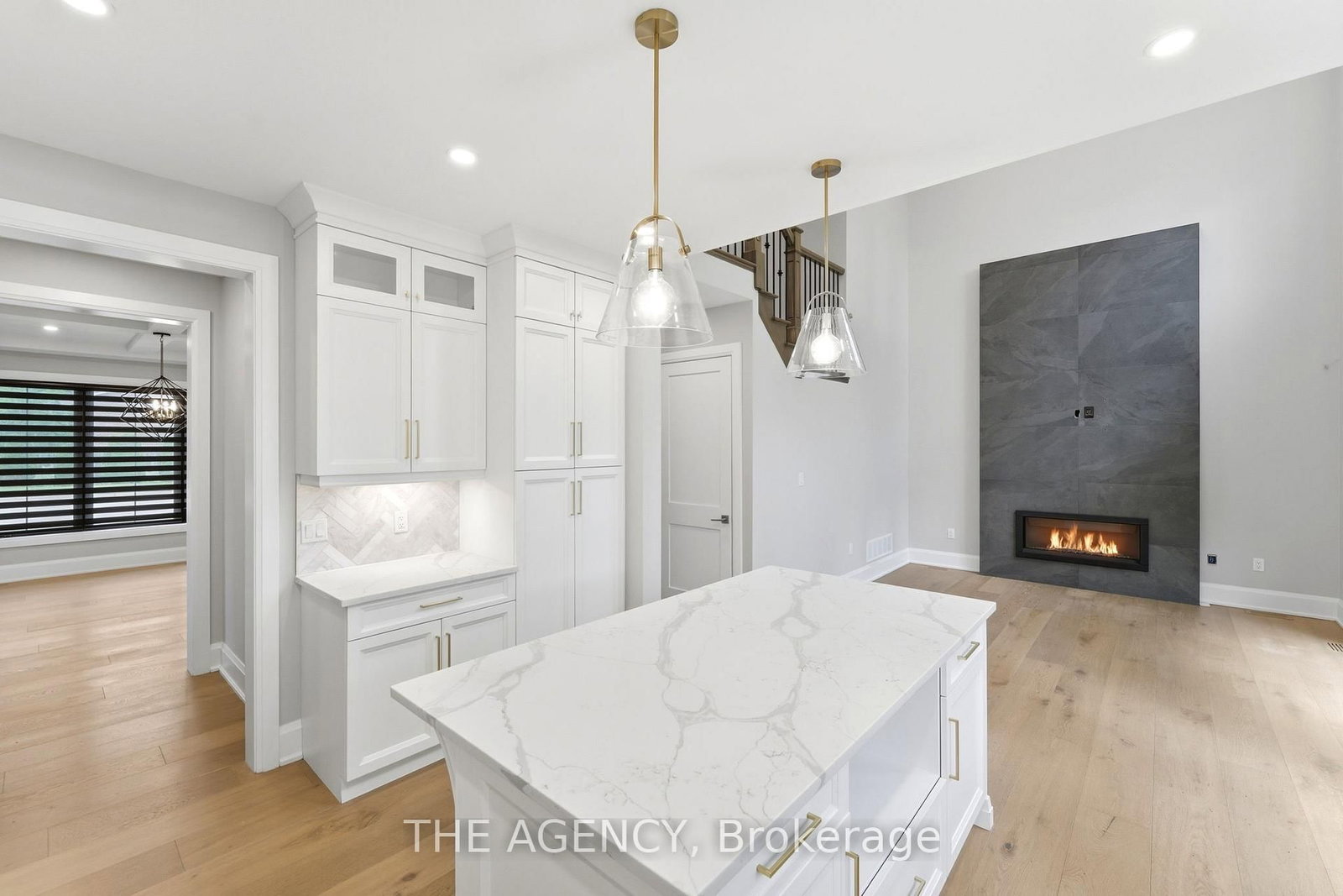 308 Appleby Line • Burlington, ON photo 15
