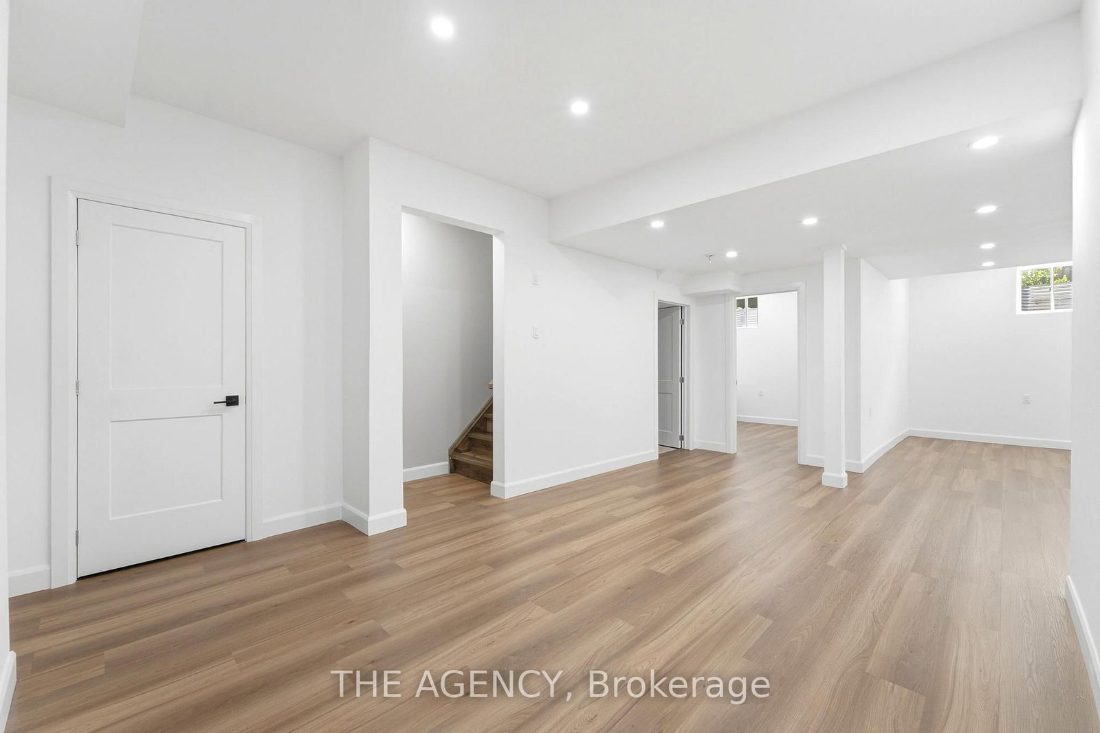 308 Appleby Line • Burlington, ON photo 37