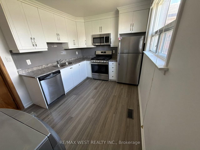 Upper - 78 Millicent Street
