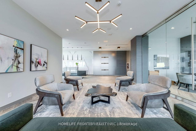 205 - 50 Thomas Riley Road W