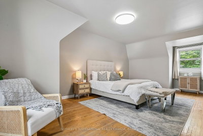 Thumbnail 28