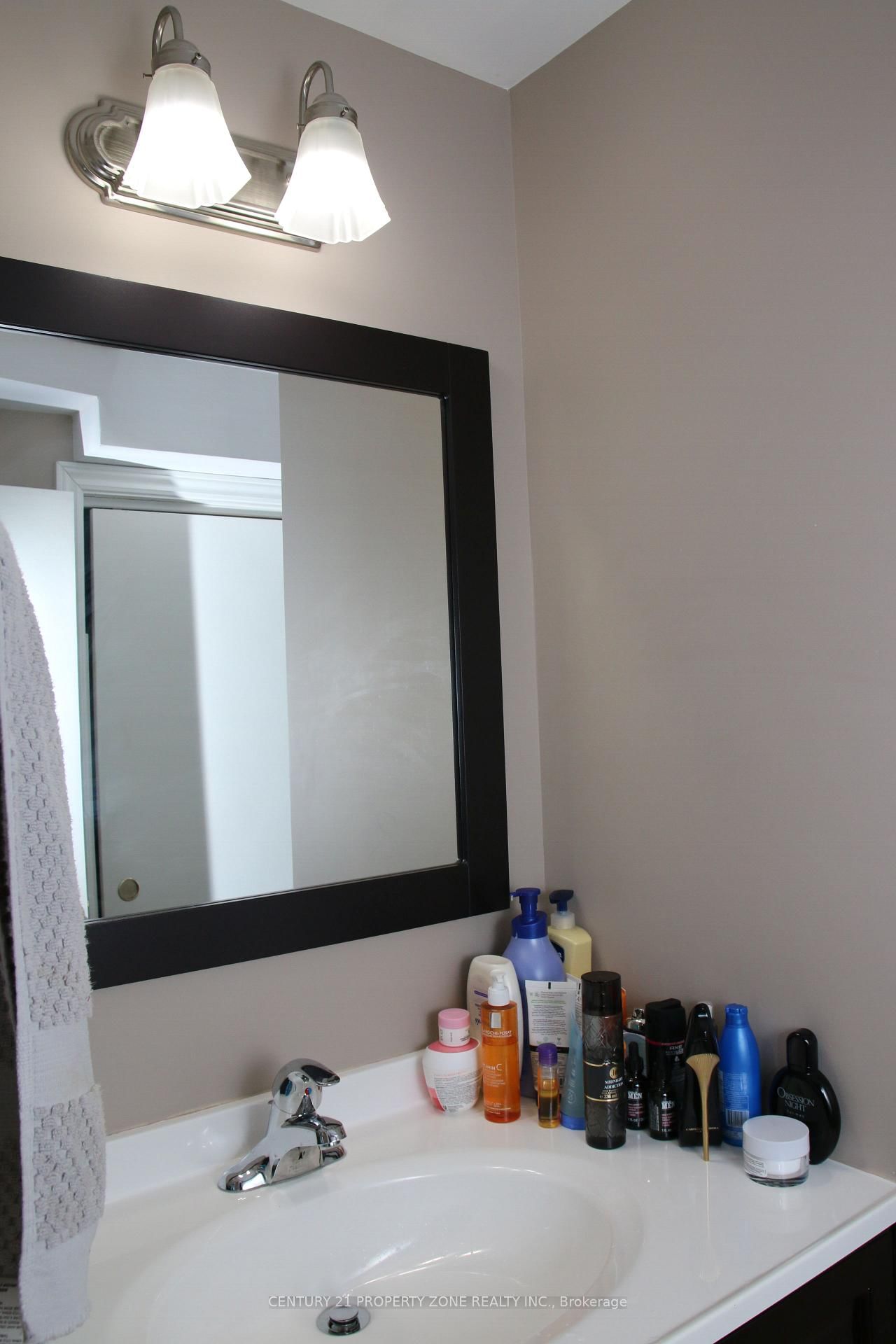 24 Sweet Clover Crescent • Brampton, ON photo 37
