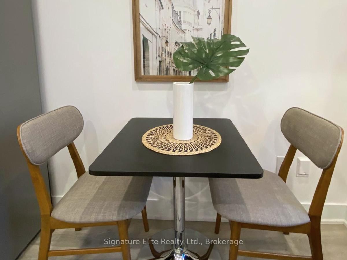 154 Mulock Avenue • Toronto, ON photo 20