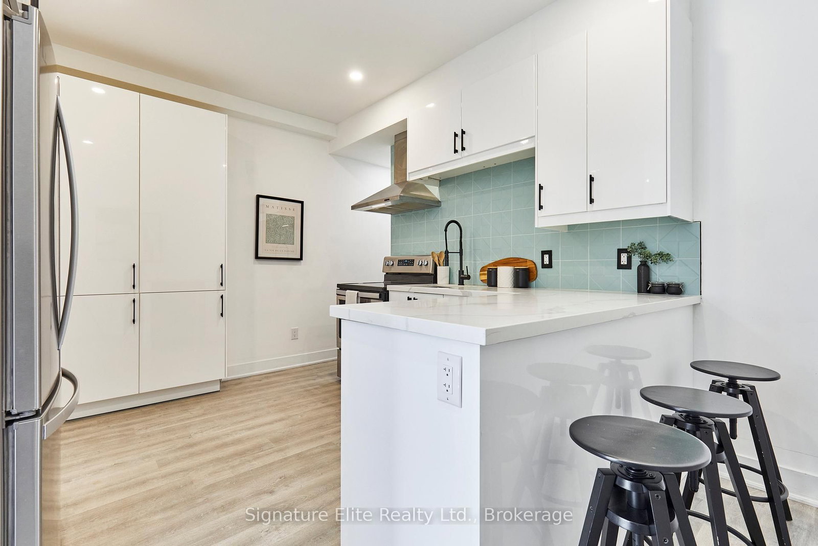 154 Mulock Avenue • Toronto, ON photo 6