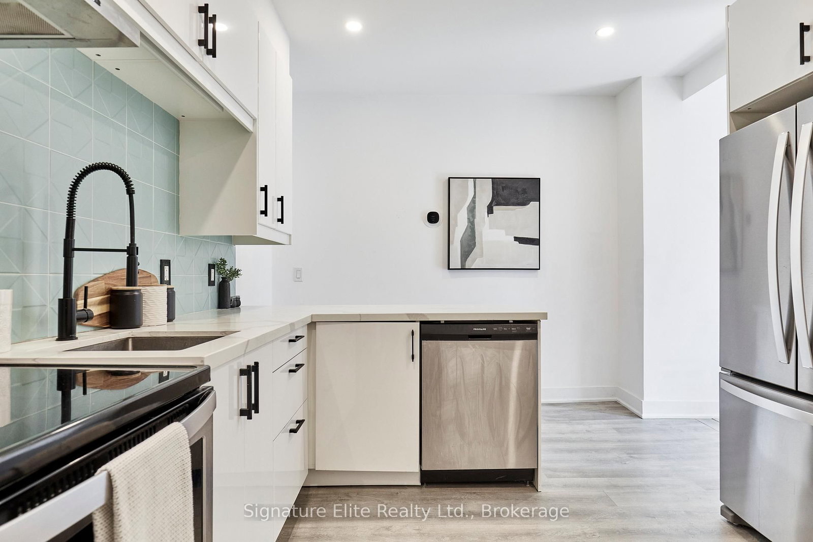 154 Mulock Avenue • Toronto, ON photo 8