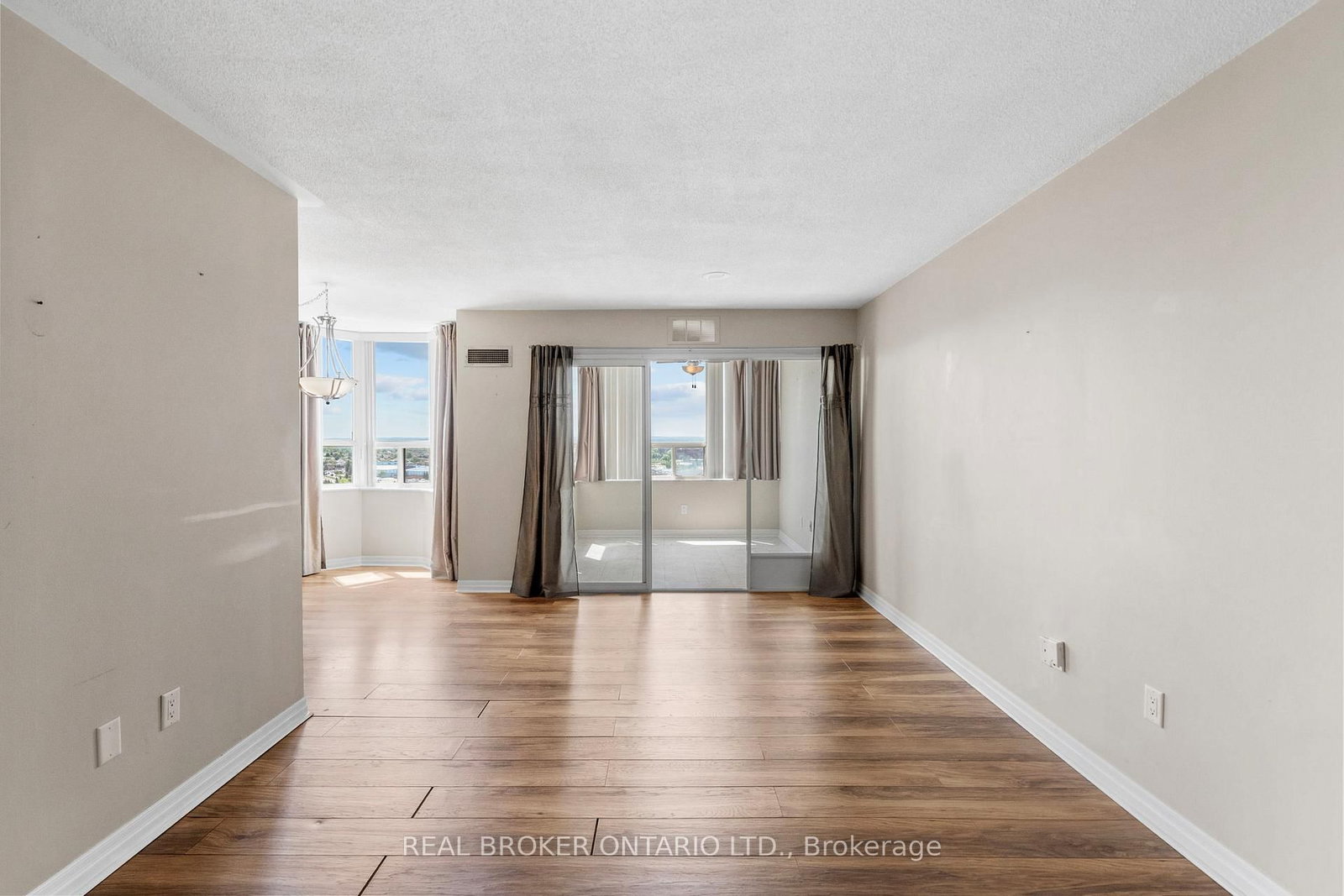 30 Malta Avenue • #1603 • Brampton, ON photo 14
